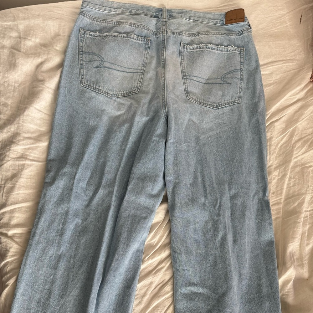 American Eagle Ripped Jeans *Never Warn* - image 4